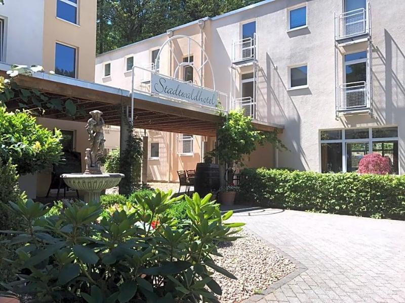Schroeders Stadtwaldhotel image