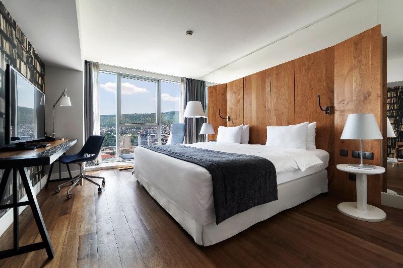 Holiday Inn Tbilisi image