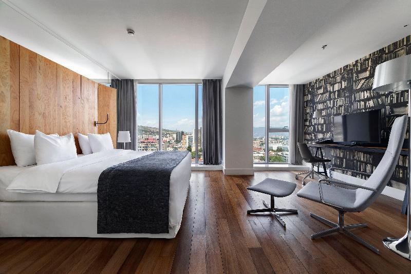 Holiday Inn Tbilisi image