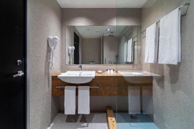Holiday Inn Tbilisi image