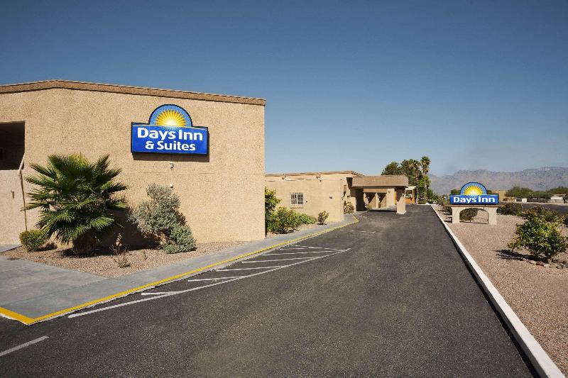 Days Inn & Suites Tucson