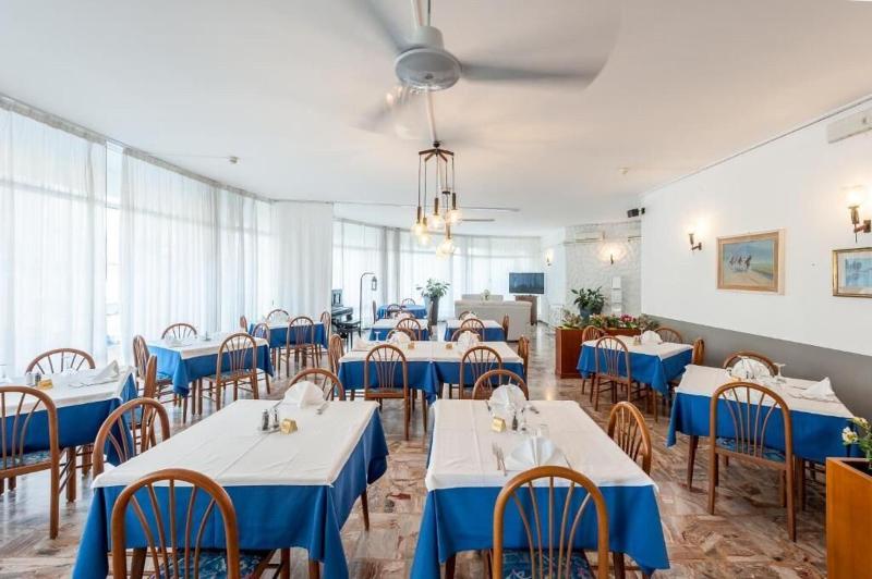 Hotel Helvetia  image
