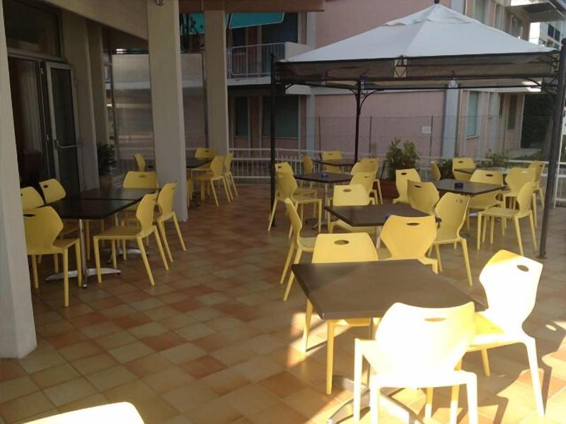 Hotel Helvetia  image