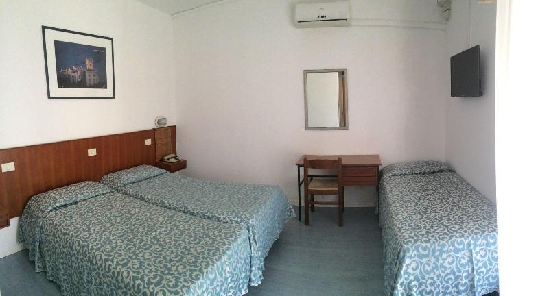 Hotel Helvetia  image