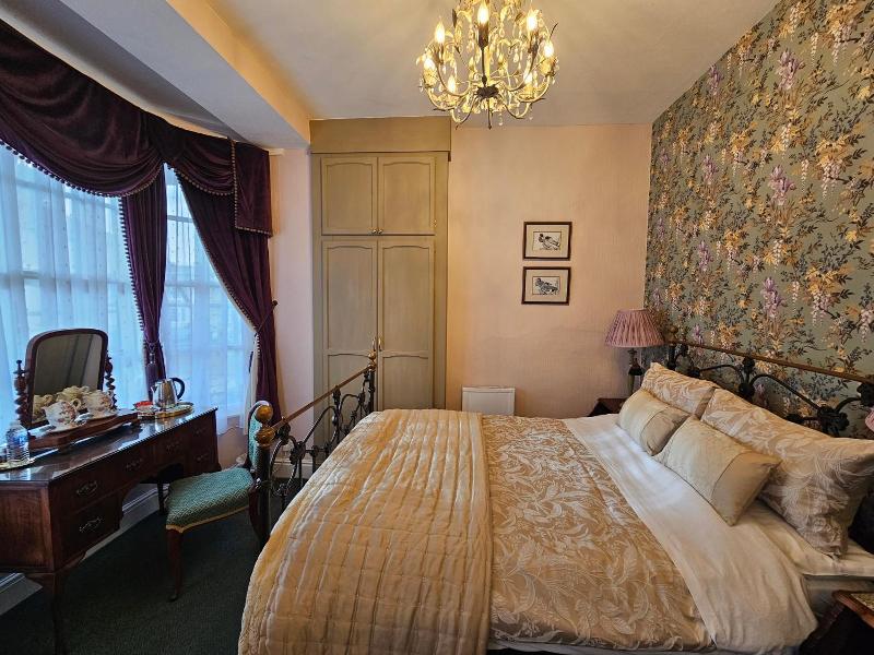 Mostyn House - Guest house image
