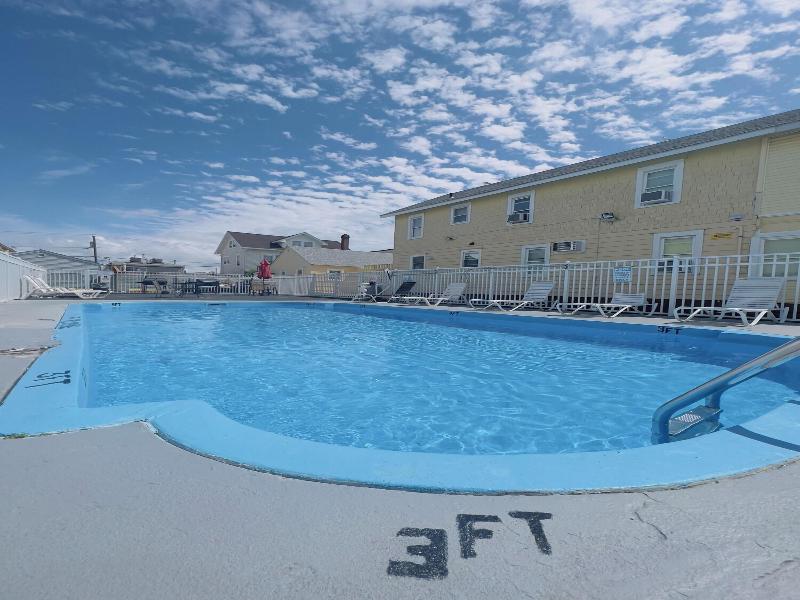 Dry Dock Motel image