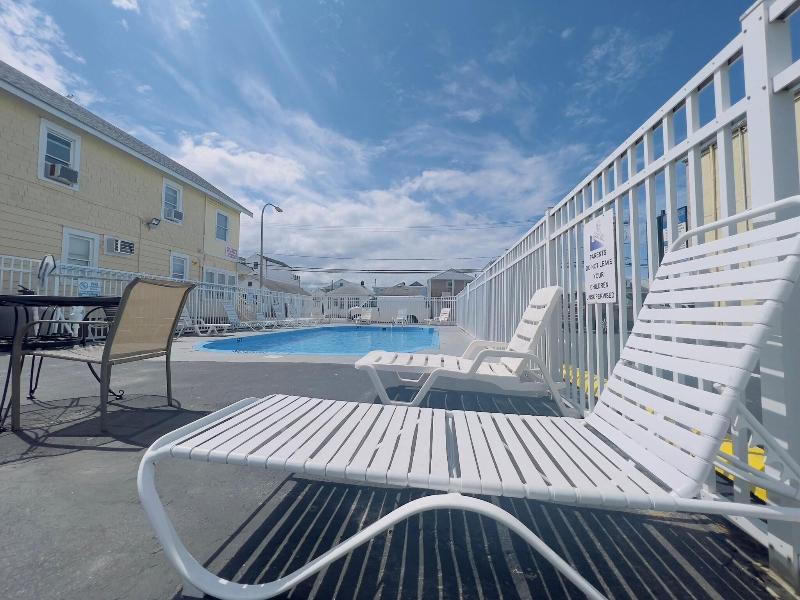 Dry Dock Motel image