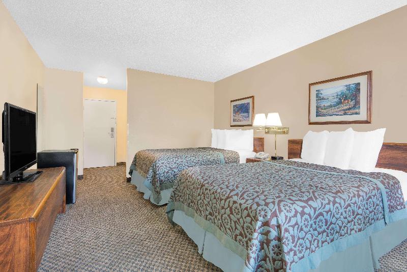 Days Inn by Wyndham Thermopolis image