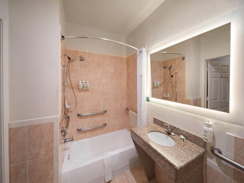 Baymont By Wyndham Texas City image