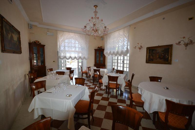 Villa Erica image