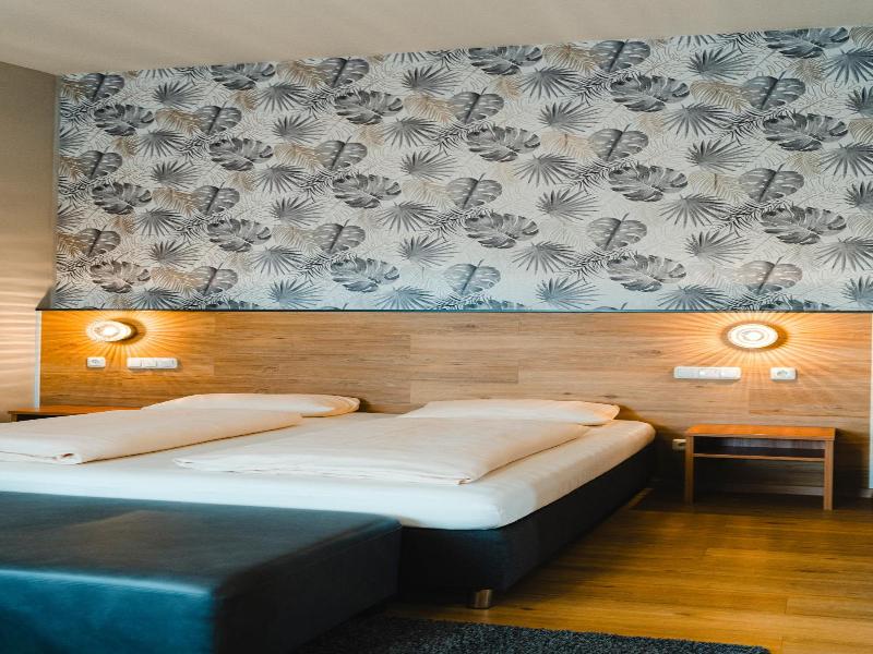 Hotel Pension Futterknecht image
