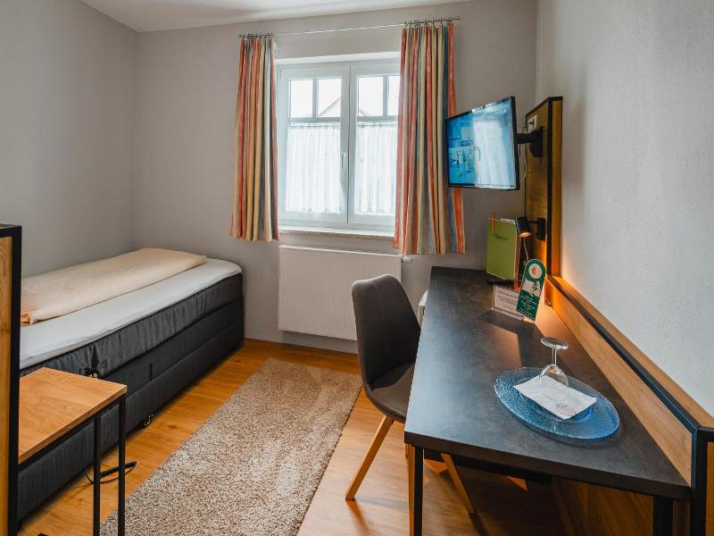 Hotel Pension Futterknecht image