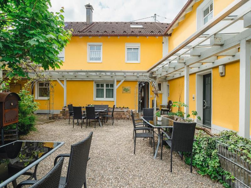 Hotel Pension Futterknecht image