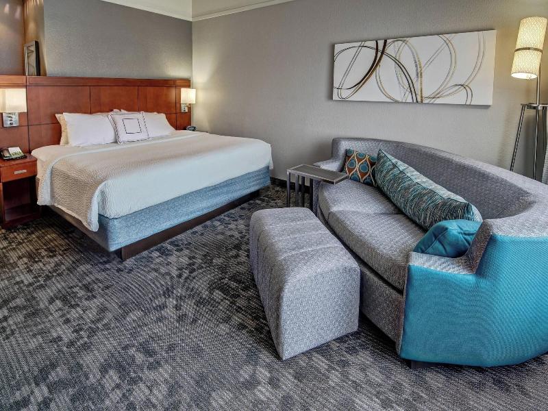 Courtyard by Marriott Troy image
