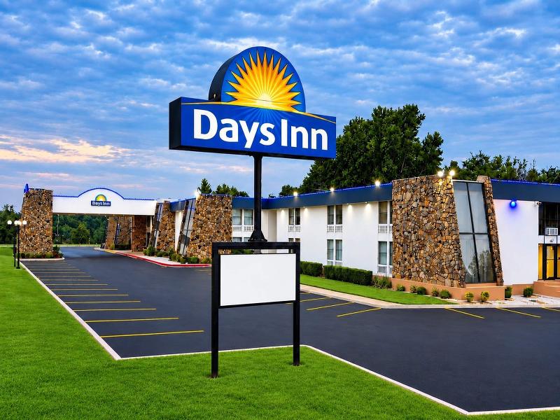 Days Inn By Wyndham Southern Hills/Oru