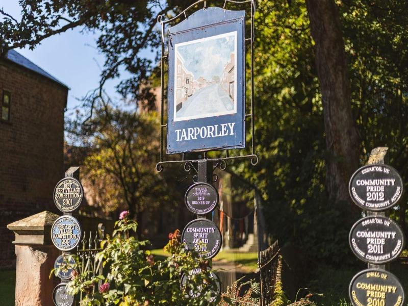 The Swan Tarporley image