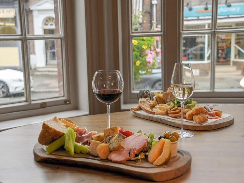 The Swan Tarporley image