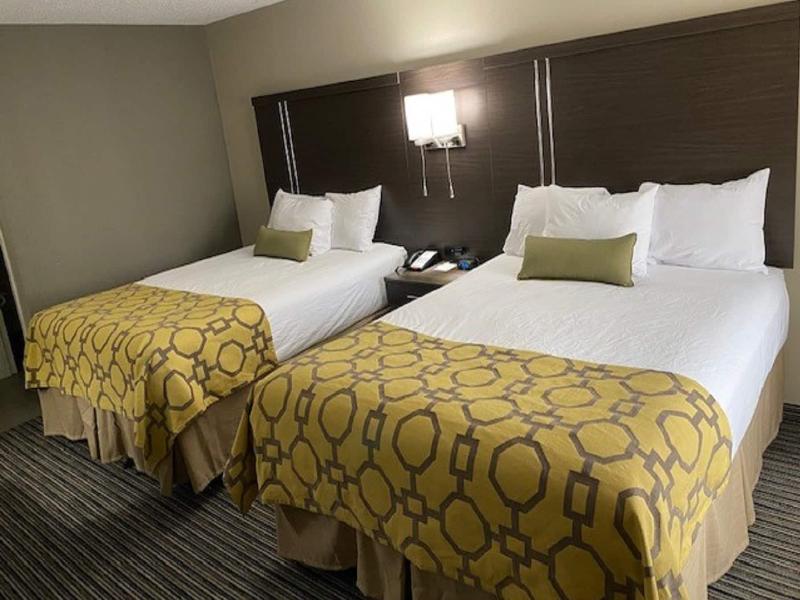 Baymont by Wyndham Topeka image