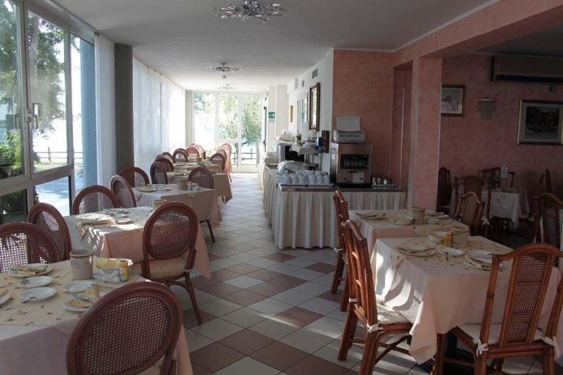 Hotel Capri image