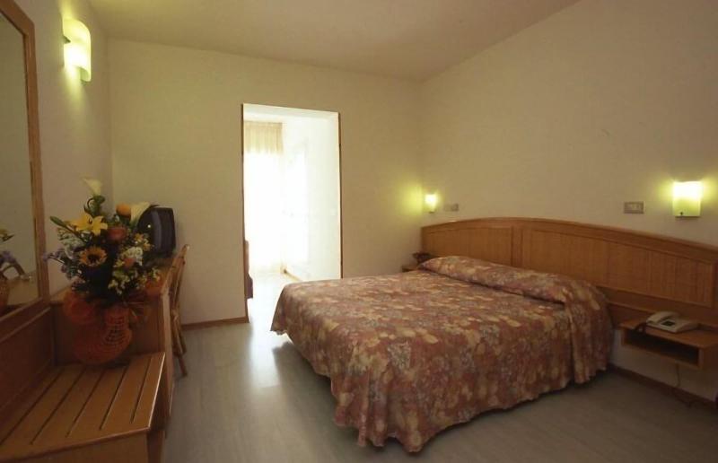 Hotel Capri image