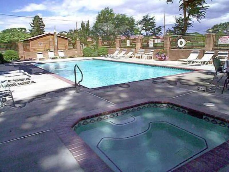 Austin's Chuckwagon Motel image