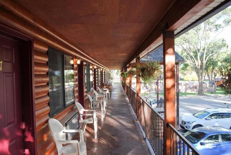 Austin's Chuckwagon Motel image 6
