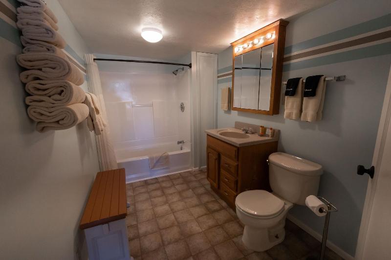 Austin's Chuckwagon Motel image