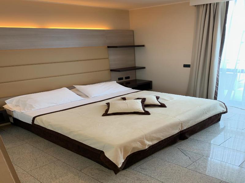 San Carlo image