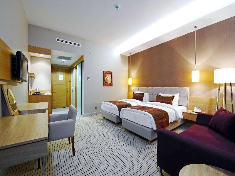 Ramada By Wyndham Podgorica image