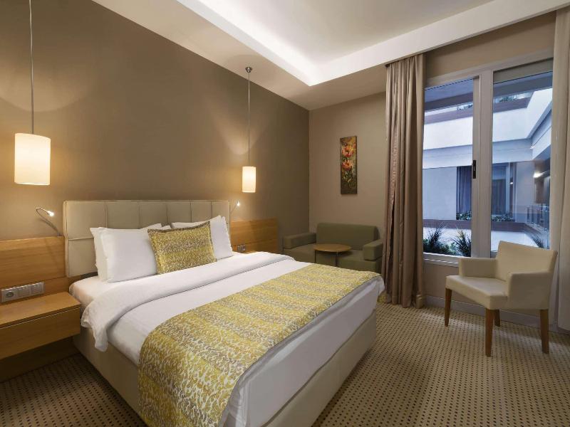 Ramada By Wyndham Podgorica image