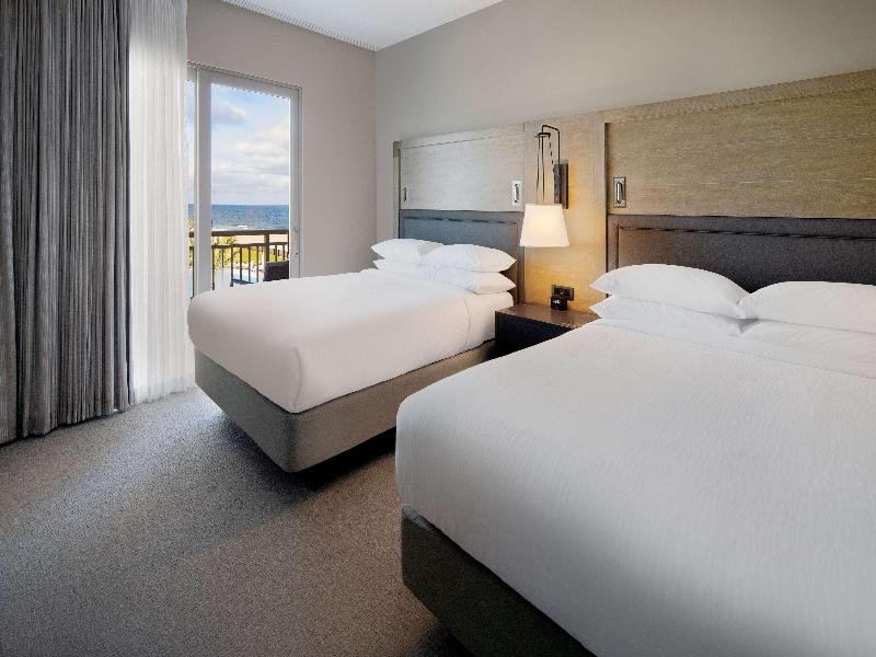 SUITE PARTIAL OCEAN VIEW