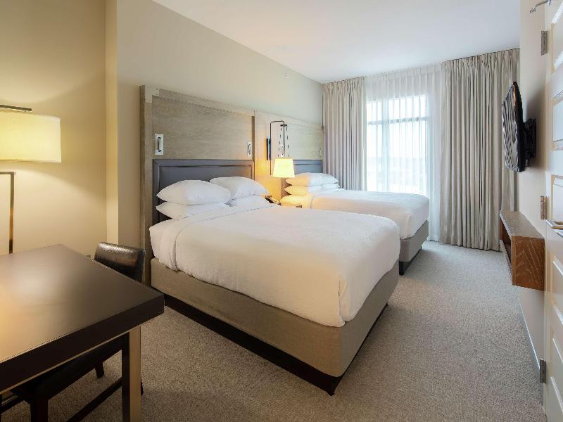 SUITE TWO QUEEN BEDS