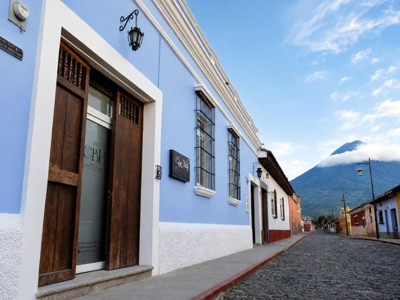 Casa Bella Boutique Antigua image