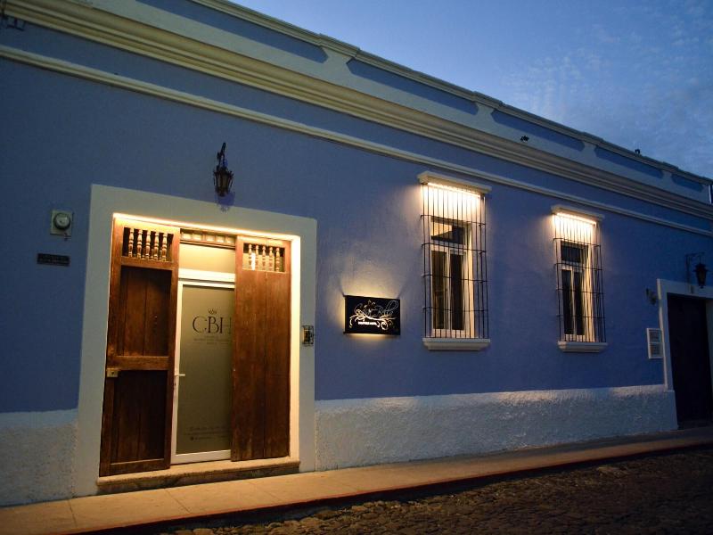 Casa Bella Boutique Antigua image