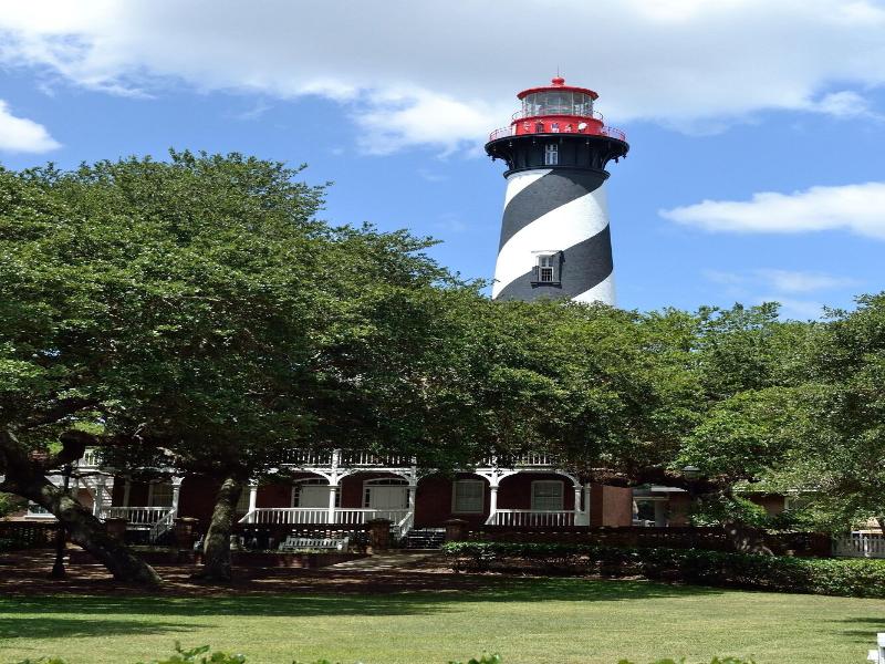 Bayfront Westcott House Bed & Breakfast Inn