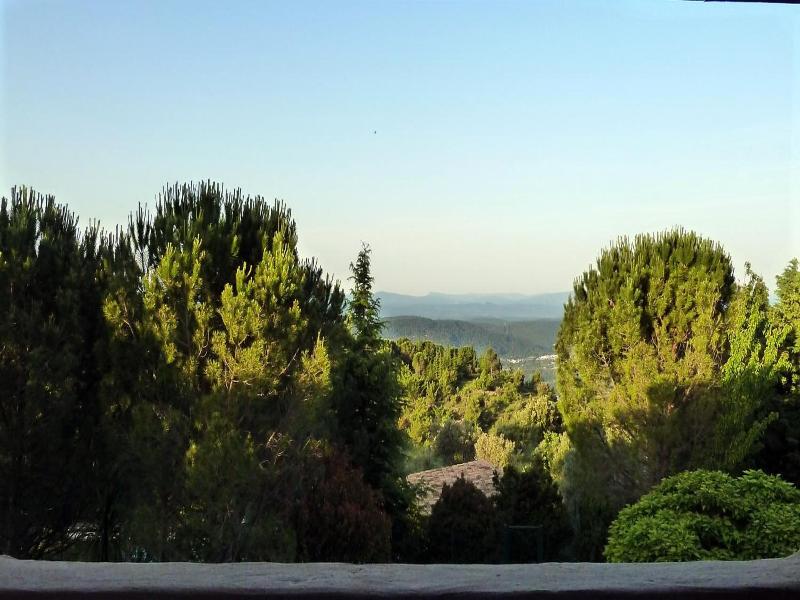 Le Mas des Collines image