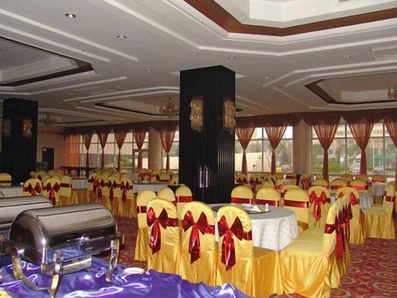 Qian'an Jinjiang Hotel