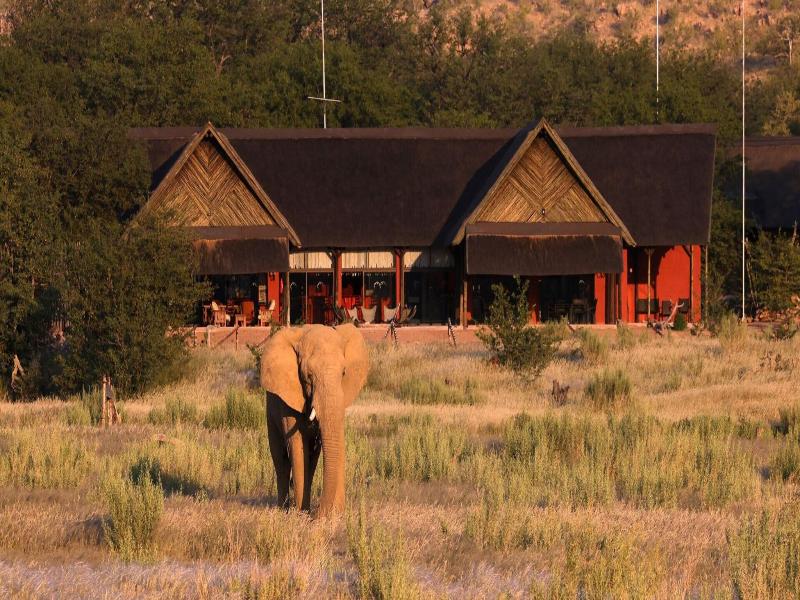 Hobatere Lodge