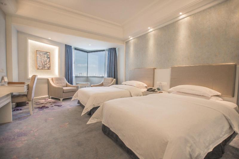Pan Tower International Hotel image
