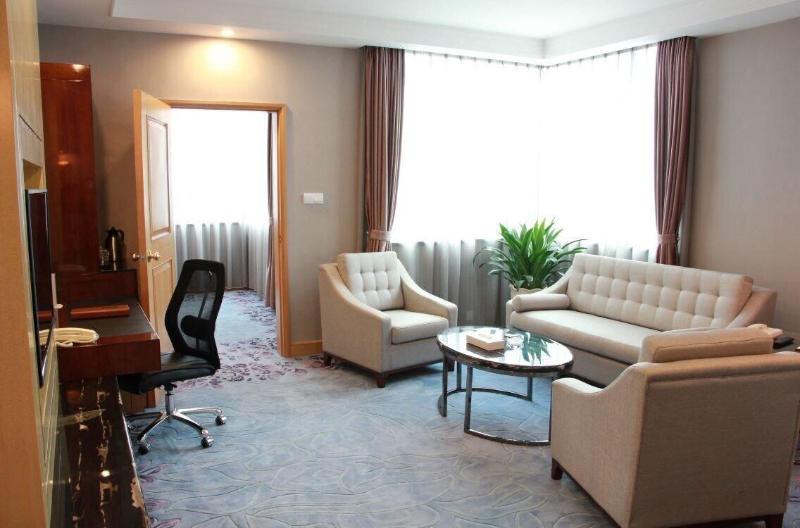 Pan Tower International Hotel image