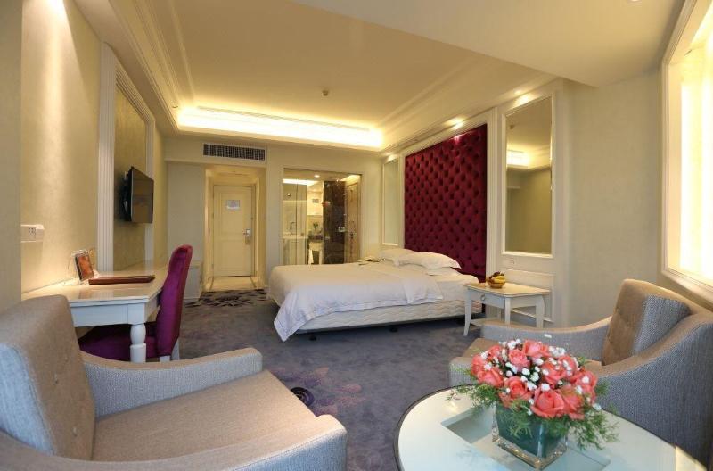 Pan Tower International Hotel image
