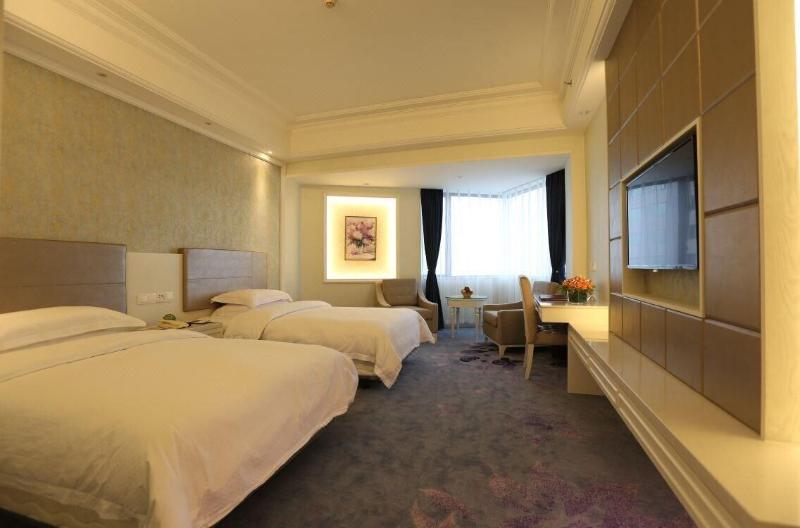 Pan Tower International Hotel image