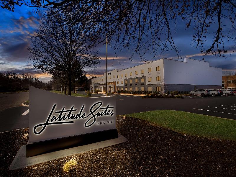Latitude Suites Tinton Falls Eatontown Bw Premier image