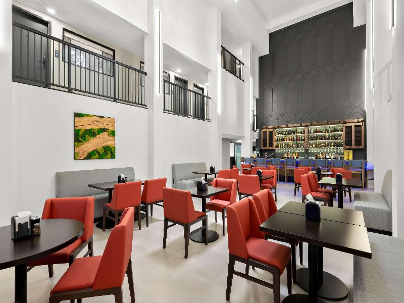 Latitude Suites Tinton Falls Eatontown Bw Premier image