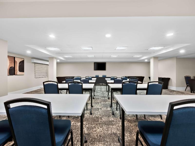 Latitude Suites Tinton Falls Eatontown Bw Premier image