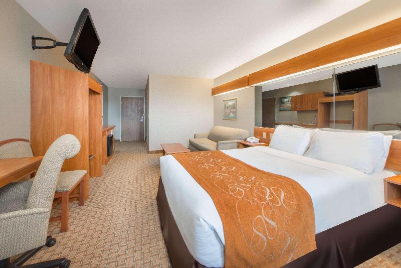 Microtel Inn & Suites By Wyndham Raton image