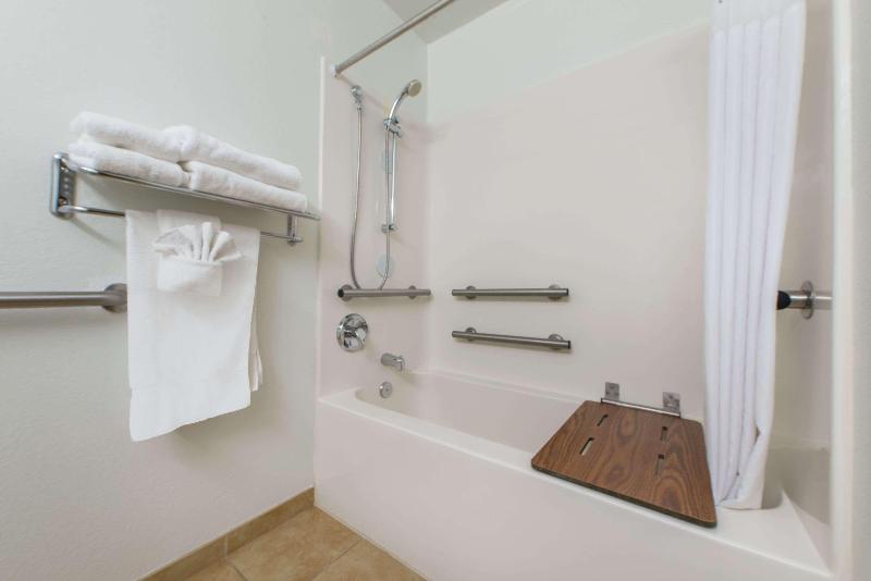 Microtel Inn & Suites By Wyndham Raton image