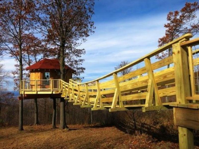 Historic Summit Inn Resort image