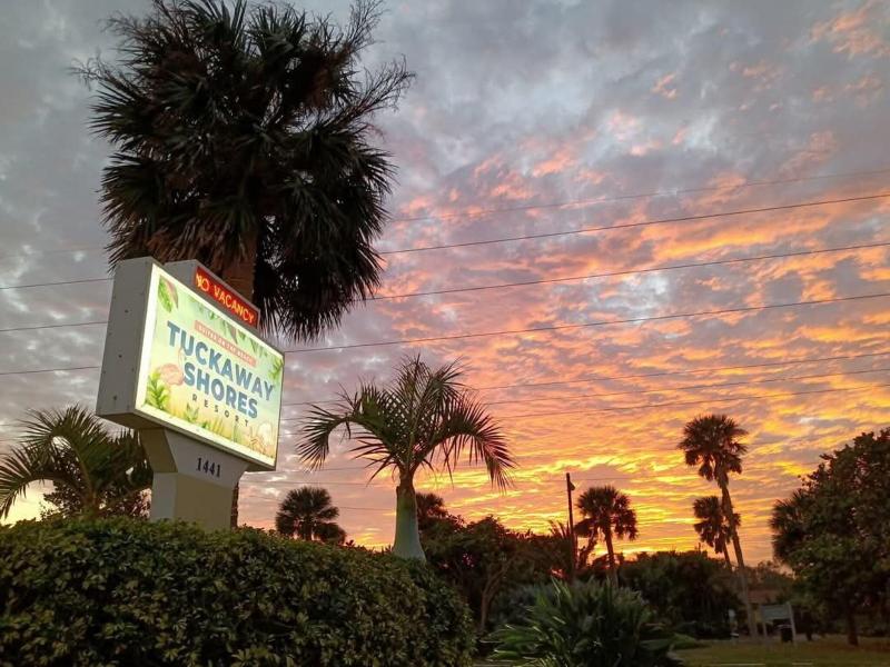 Tuckaway Shores Oceanfront Resort image