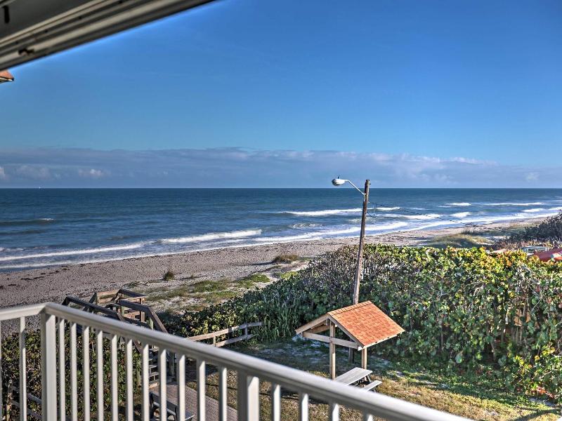 Tuckaway Shores Oceanfront Resort image